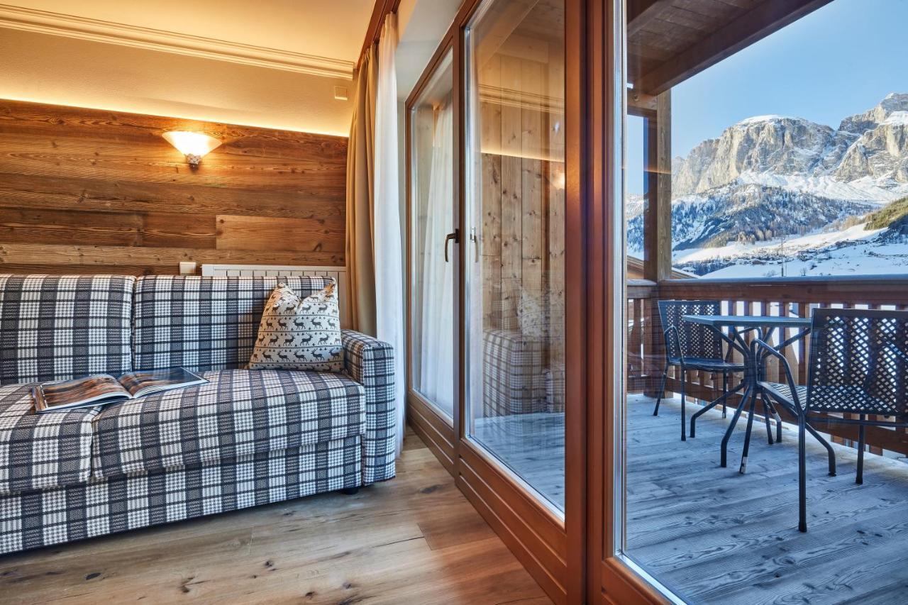 Hotel Marmolada كورفارا إنْ بادِيا المظهر الخارجي الصورة
