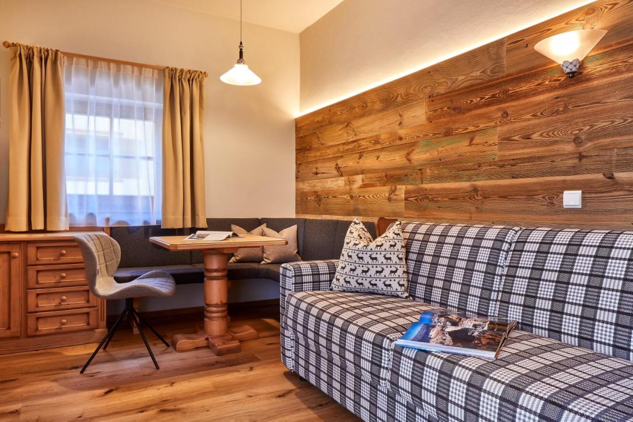 Hotel Marmolada كورفارا إنْ بادِيا المظهر الخارجي الصورة