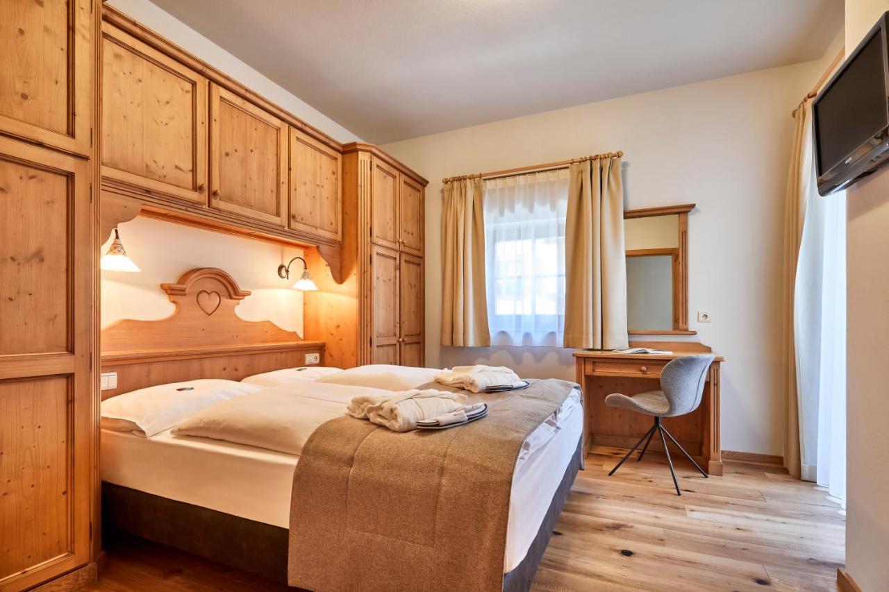 Hotel Marmolada كورفارا إنْ بادِيا المظهر الخارجي الصورة