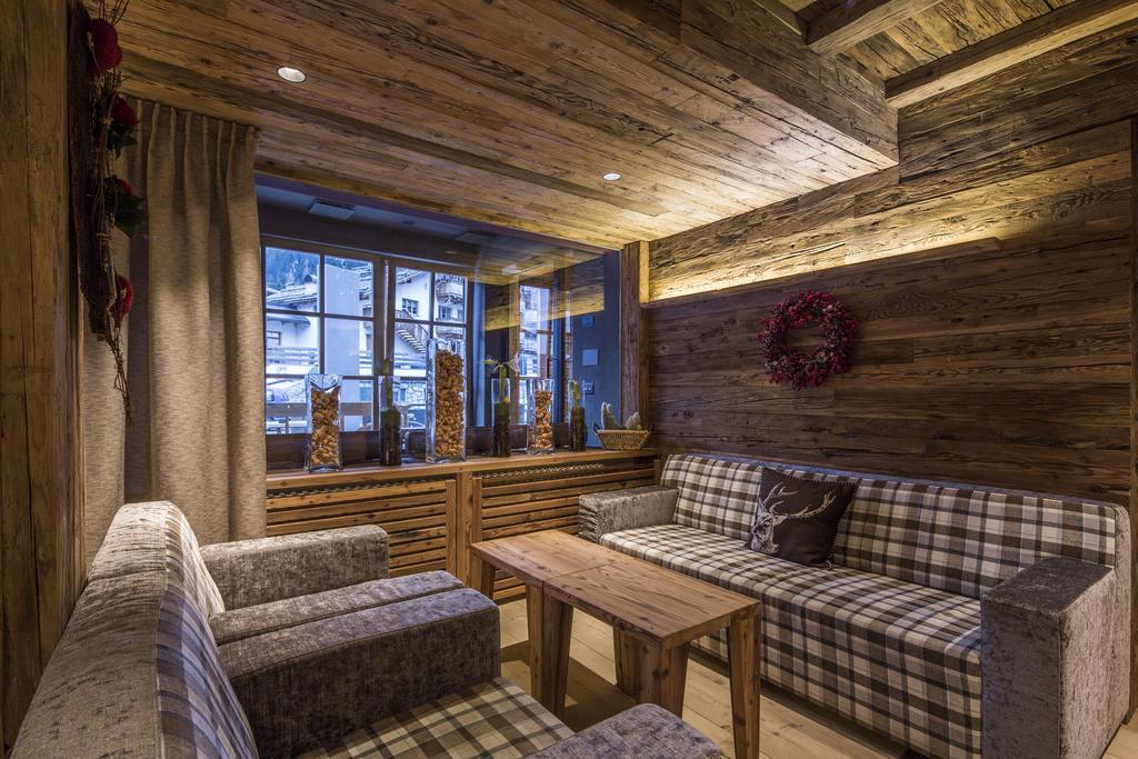 Hotel Marmolada كورفارا إنْ بادِيا المظهر الخارجي الصورة
